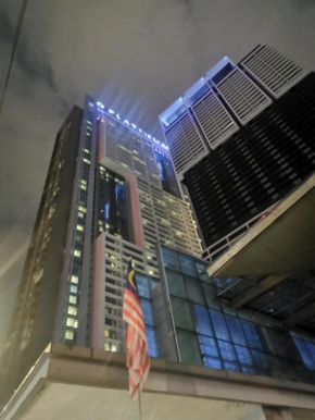 Platinum Suites KLCC Deluxe 2 Bedroom Apartment by LaManche